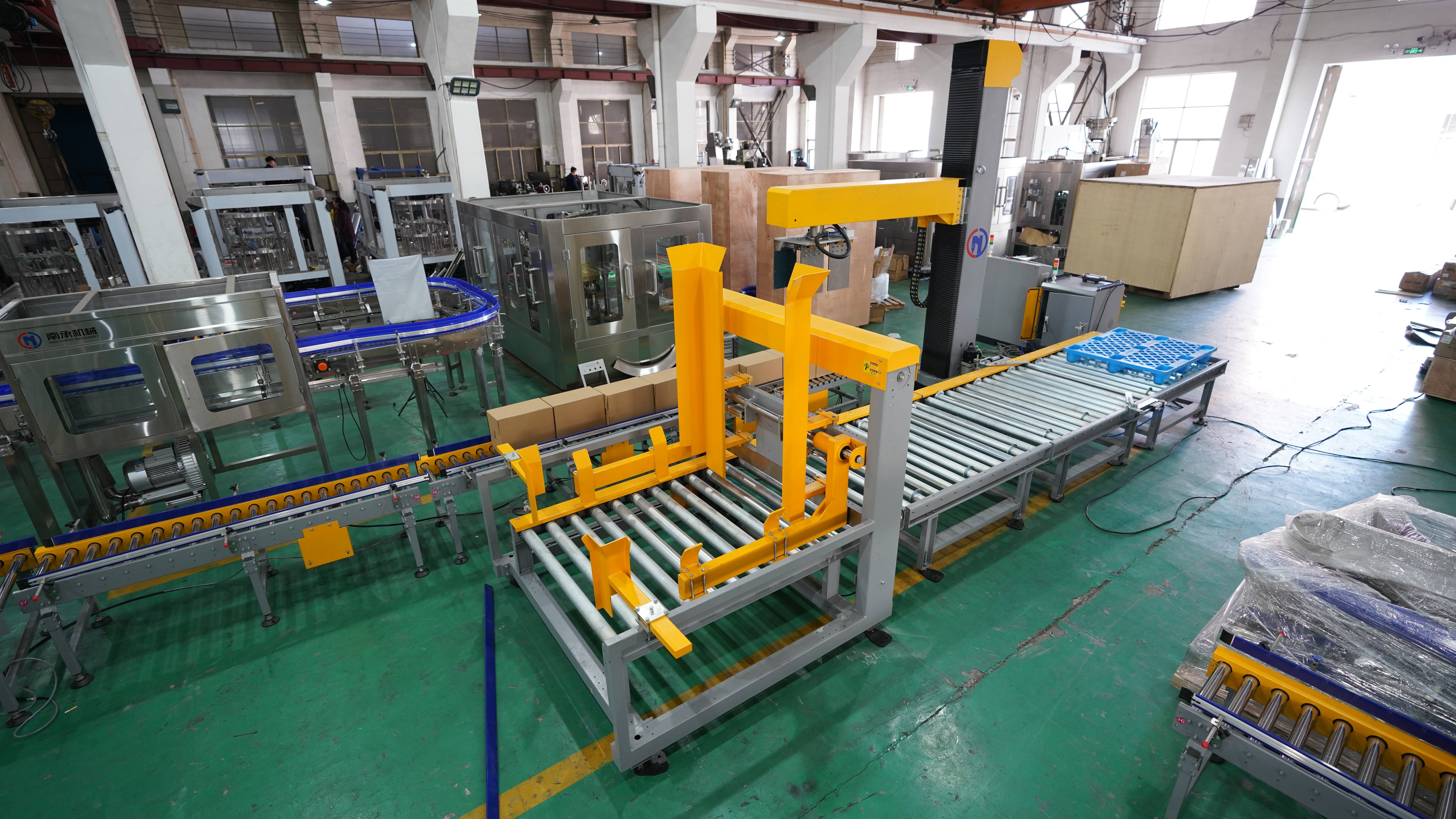 Automatic Pallet Wrapping Machines Automatic Pallet Wrapping Machines