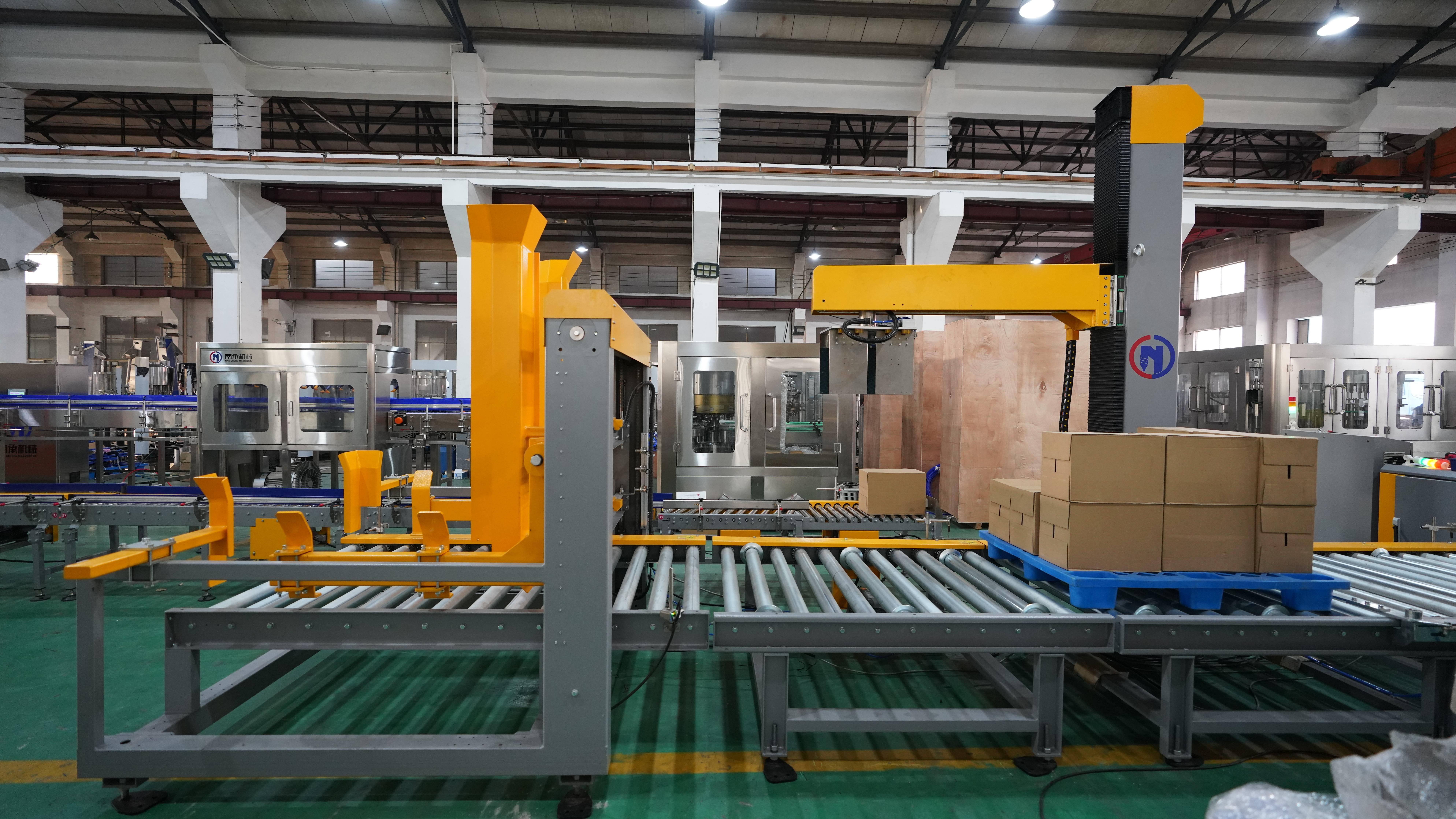 Automatic Pallet Wrapping Machines Automatic Pallet Wrapping Machines