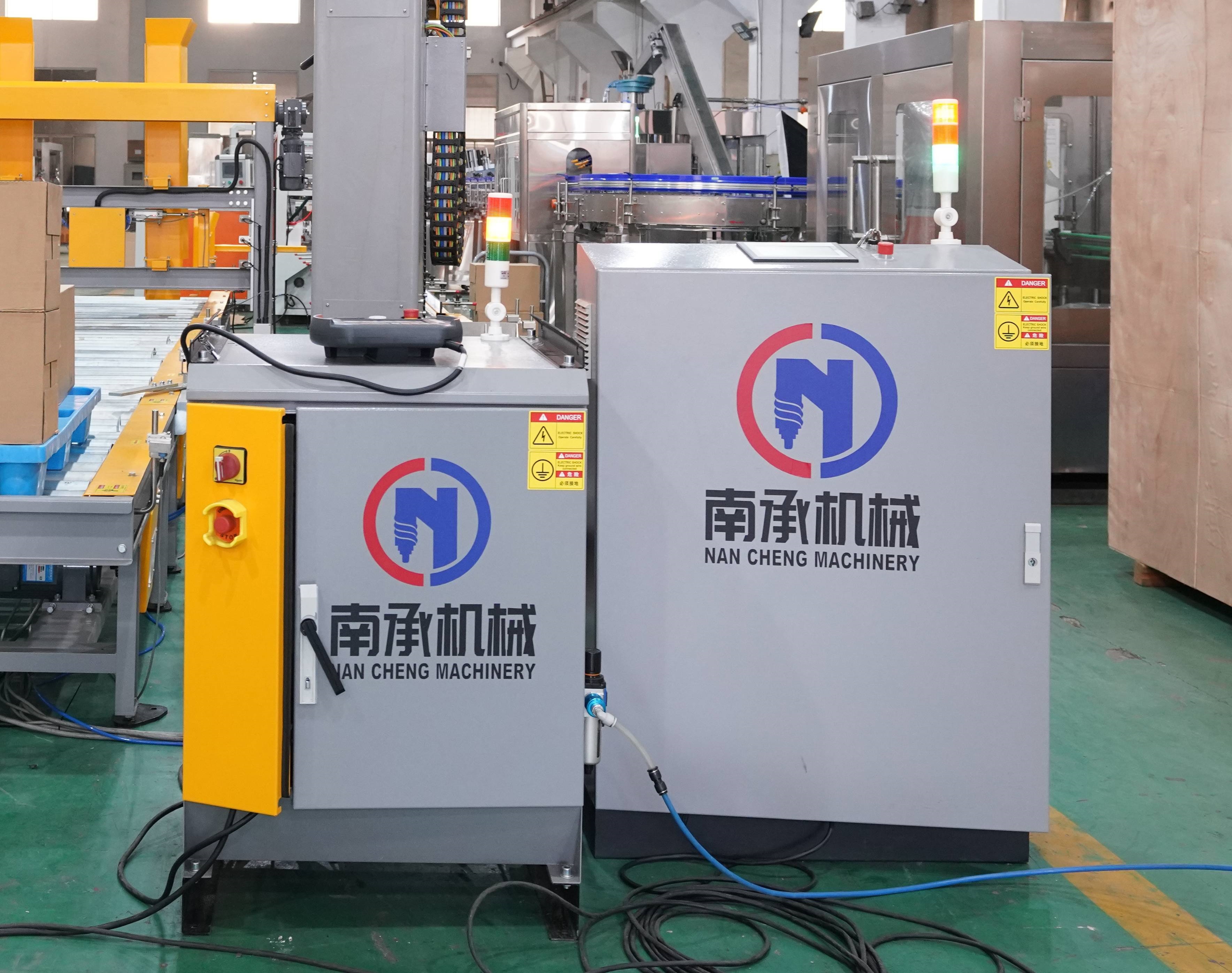 Automatic Pallet Wrapping Machines Automatic Pallet Wrapping Machines