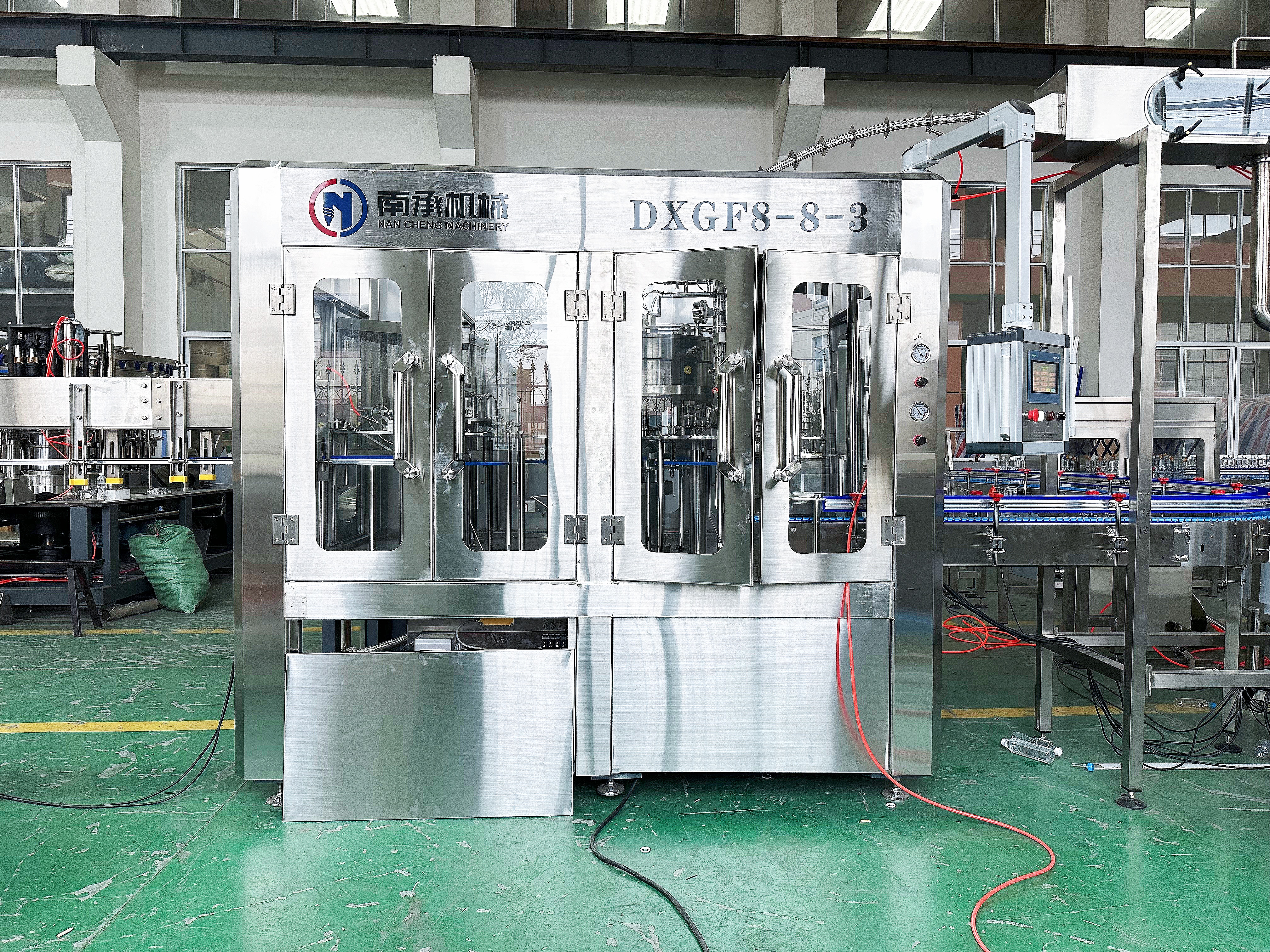  Isobaric Carbonated Beverage Filling Machine