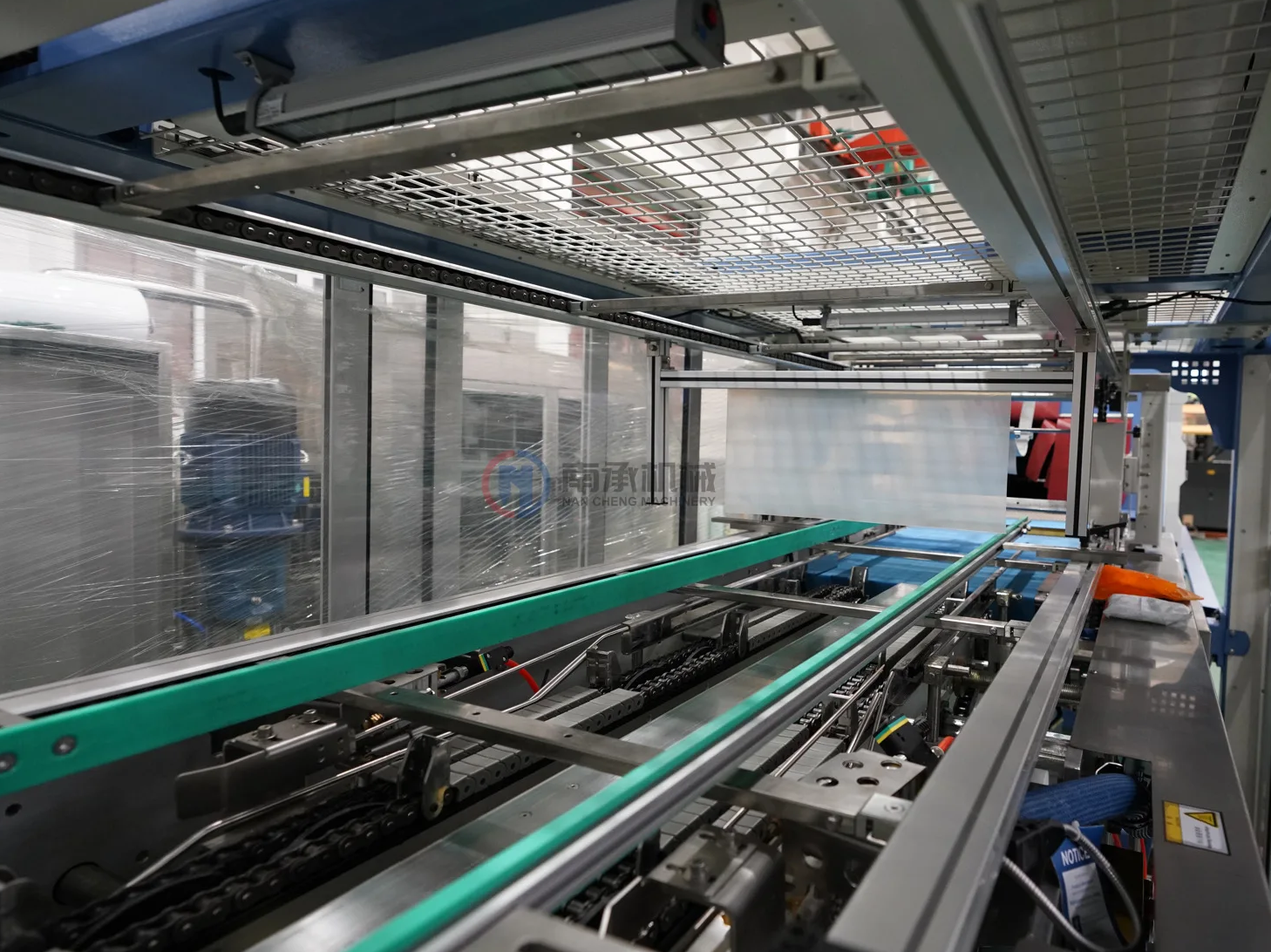 Half Tray Shrink Film Wrapping Machine