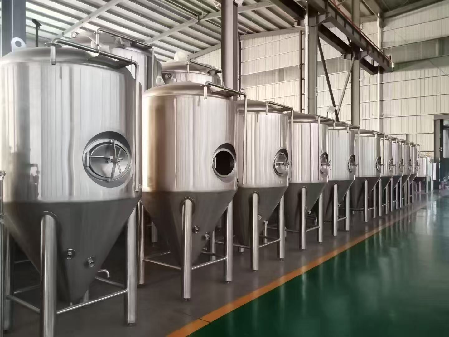 Combined Brewing Vessels for Craft Breweries